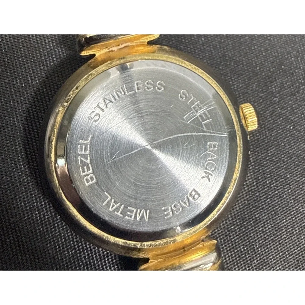 Unbranded Bangle Watch Women OS Red Gold Snowman Holiday Festive Japan Quartz